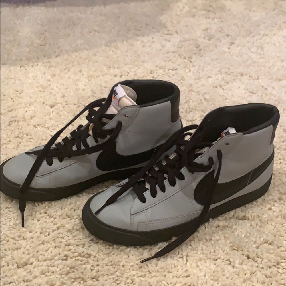 NIKE blazers black and gray
